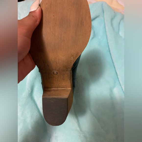 Black cowboy ankle boots🤠 - Picture 3 of 5